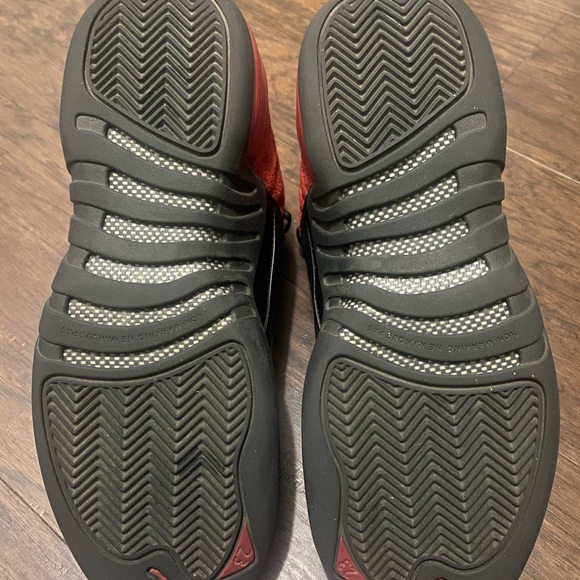 Air Jordan 12 Retro Reverse Flu Game red size 8 womens bred basketball shoes - Picture 8 of 8